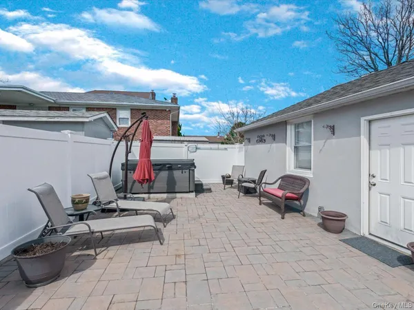 $1,188,000 | 146-07 17th Avenue | Whitestone