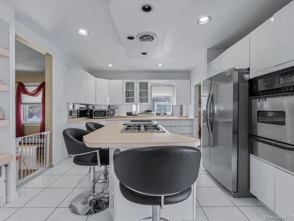 $1,188,000 | 146-07 17th Avenue | Whitestone