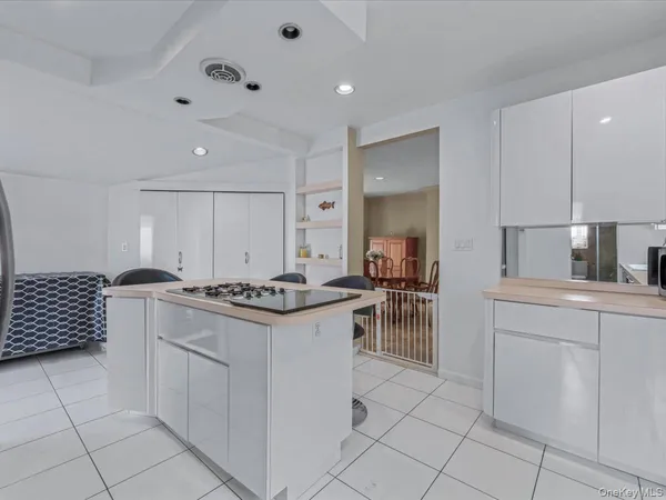 $1,188,000 | 146-07 17th Avenue | Whitestone