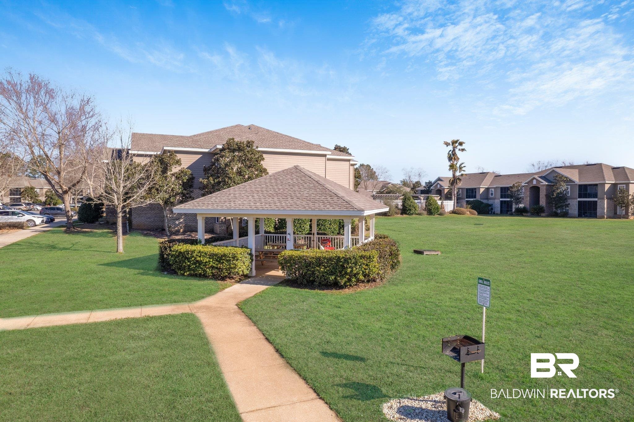 450 Park Avenue, Unit 802 Foley, AL 36535 - Photo 38 of 43 Gazebo and grilling area