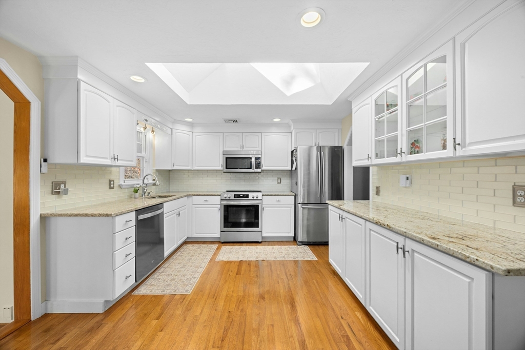 24 Ridge Road Shrewsbury, MA 01545 - Photo 11 of 42 Gallery Image 11