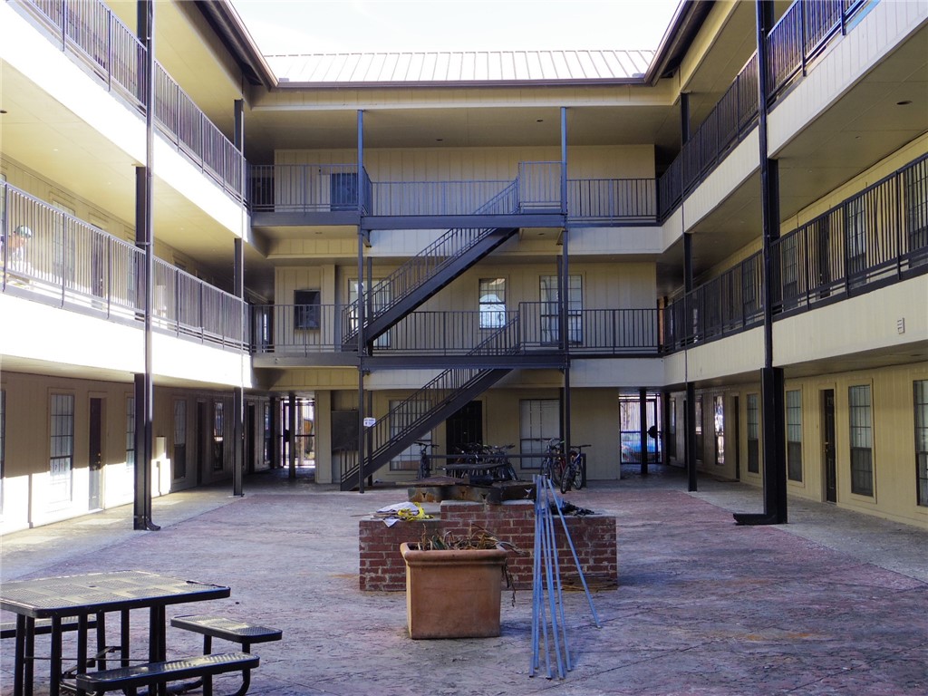 2401 Leon Street, Unit 206 Austin, TX 78705 - Photo 15 of 16