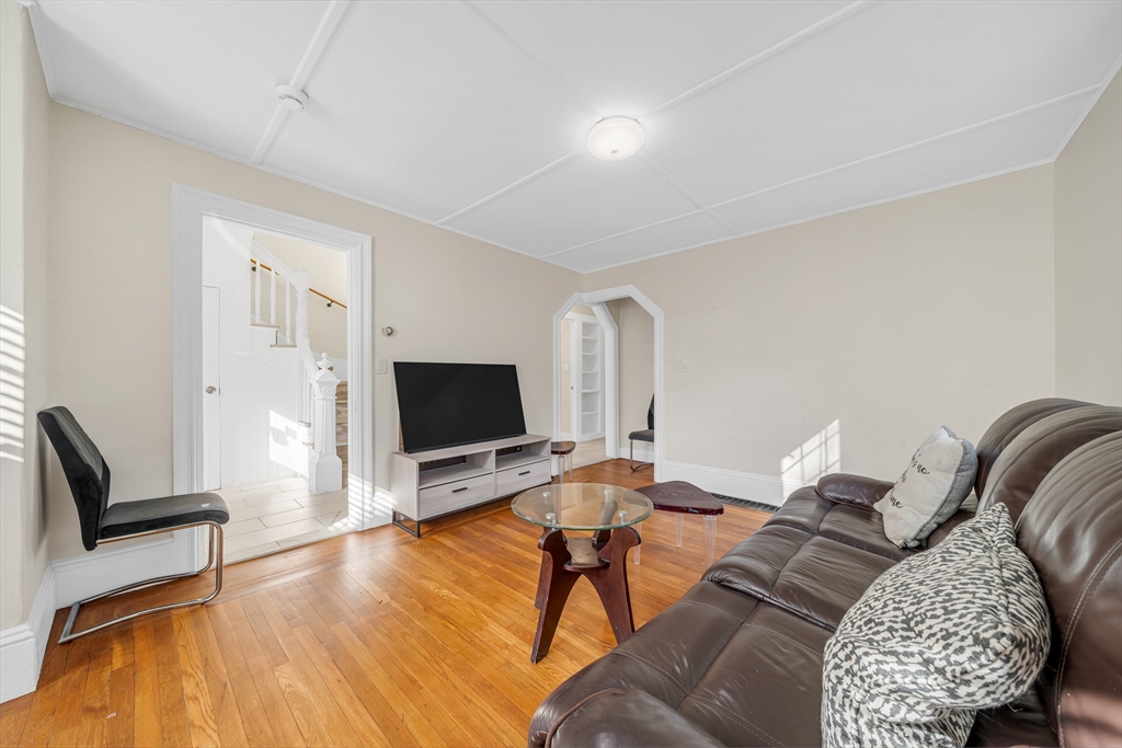 12 Adams Street Lynn, MA 01902 - Photo 4 of 22