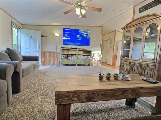 $299,000 | 8565 South 1301 Road, El Dorado Springs, MO 64744