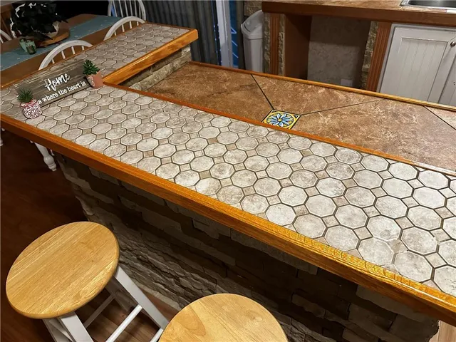 $299,000 | 8565 South 1301 Road, El Dorado Springs, MO 64744