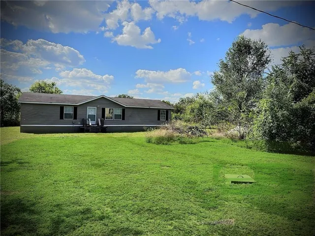 $299,000 | 8565 South 1301 Road, El Dorado Springs, MO 64744
