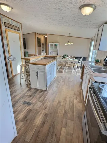 $299,000 | 8565 South 1301 Road, El Dorado Springs, MO 64744