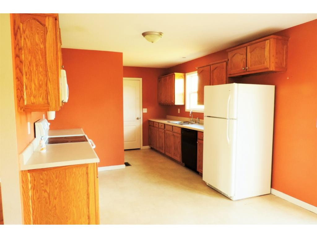 754 Stone Dam Road Chuckey, TN 37641 - Photo 3 of 11 Kitchen