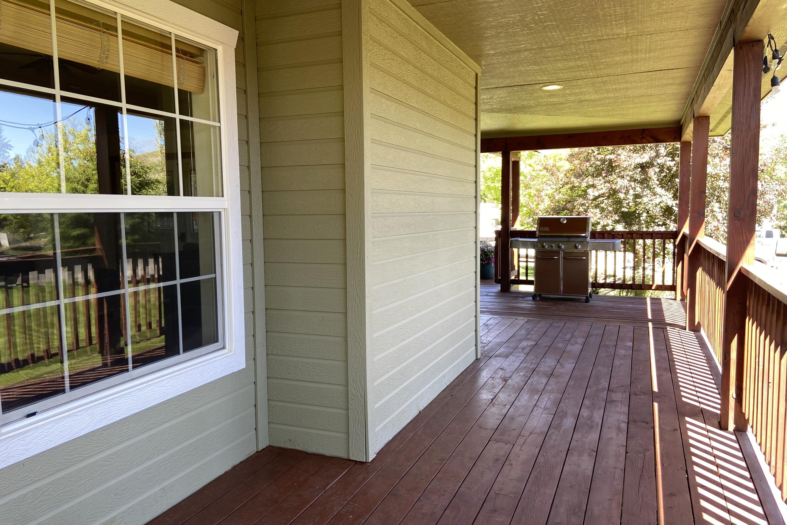 341 Ridge View Drive Bellevue, ID 83313 - Photo 20 of 35 Deck