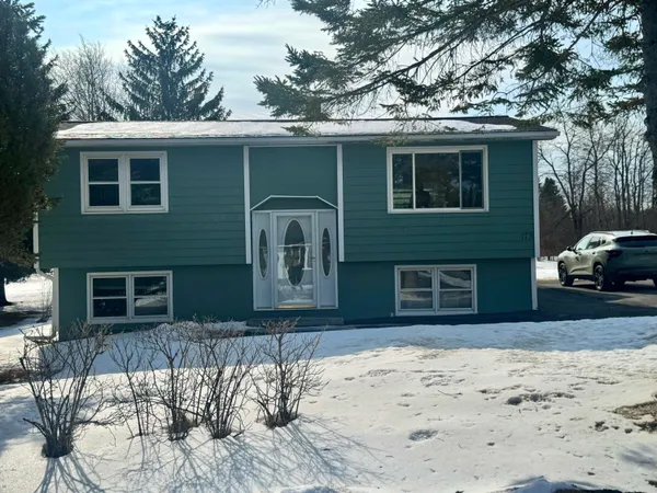 $179,000 | 173 Lynne Street, Van Buren, ME 04785