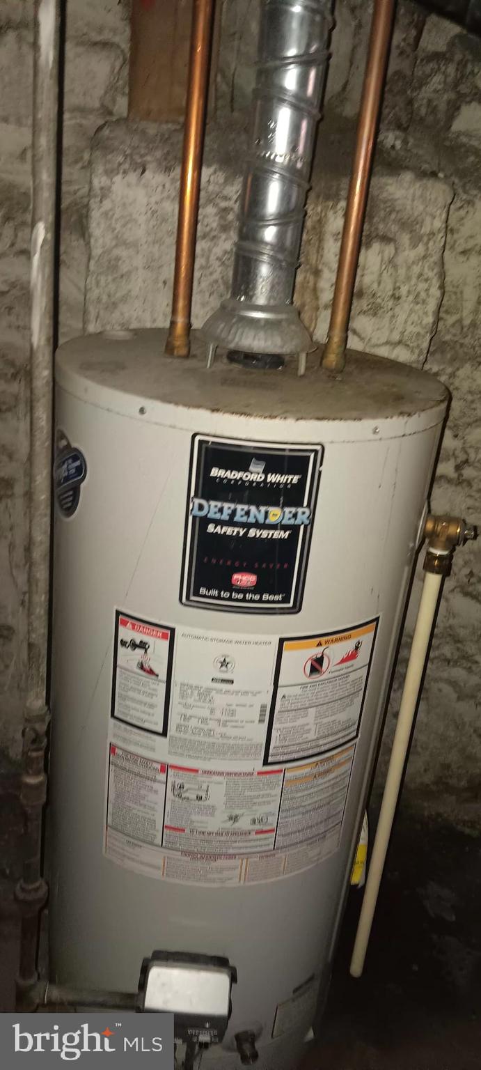 311 Mosher Street Baltimore, MD 21217 - Photo 4 of 5 a close view of washer and dryer