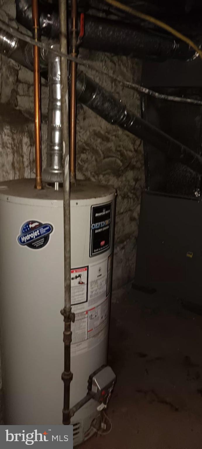 311 Mosher Street Baltimore, MD 21217 - Photo 5 of 5 a bathroom with a shower