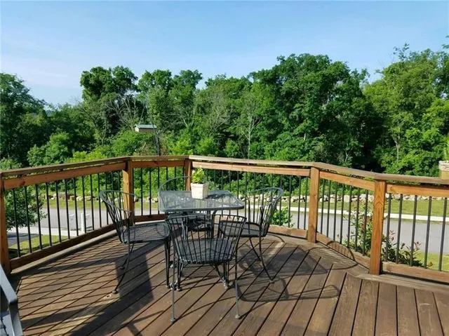 $2,300 | 411 Maple Ridge Drive, Canonsburg, PA 15317