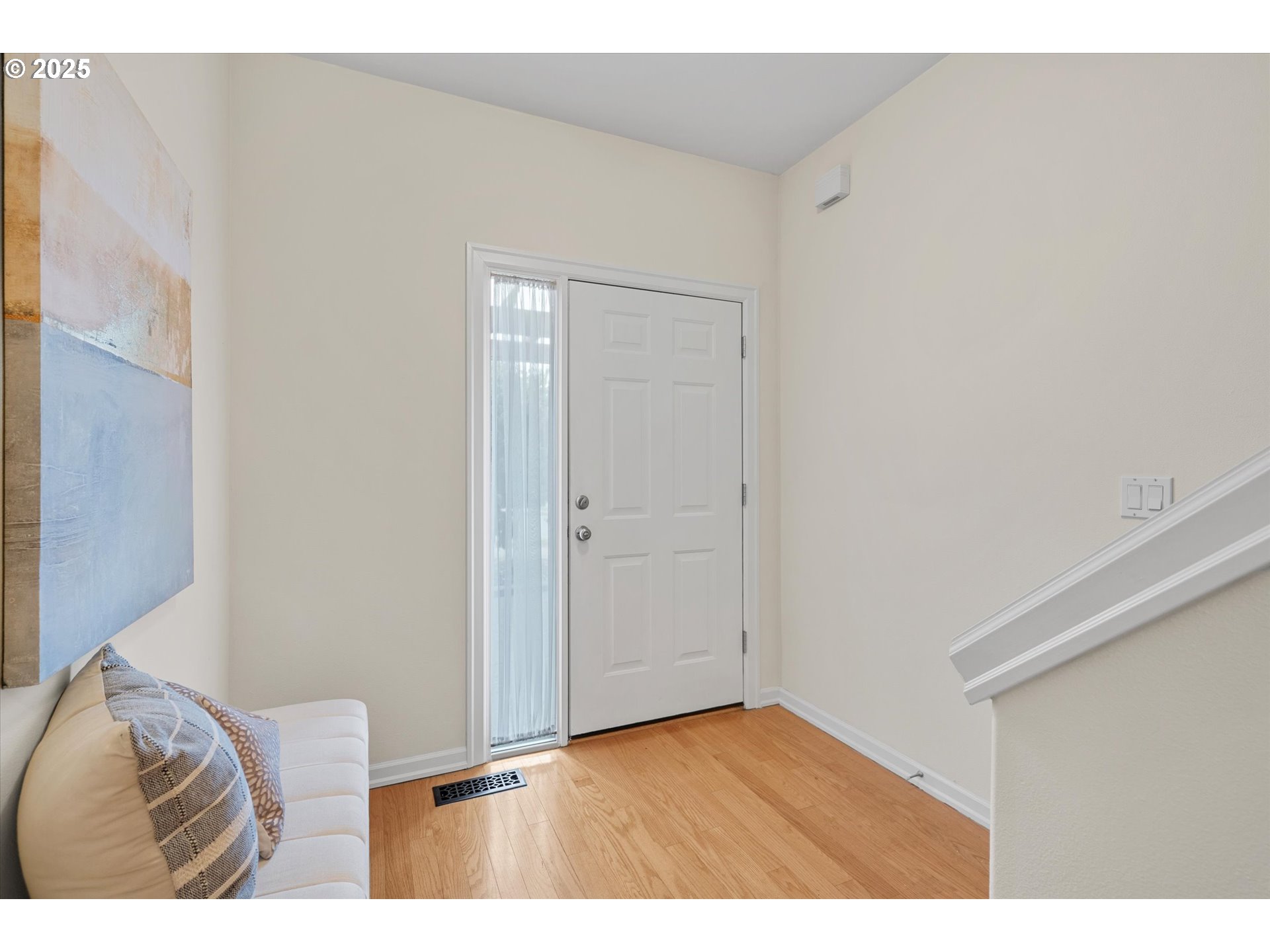 2926 Southwest Texas Street Portland, OR 97219 - Photo 2 of 16 a view of wooden floor