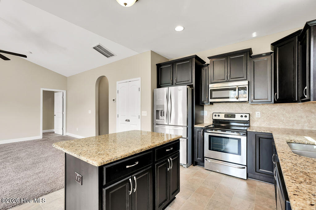 835 Heartwood Loop Road Leland, NC 28451 - Photo 17 of 31 835HeartwoodLoopRoad-17