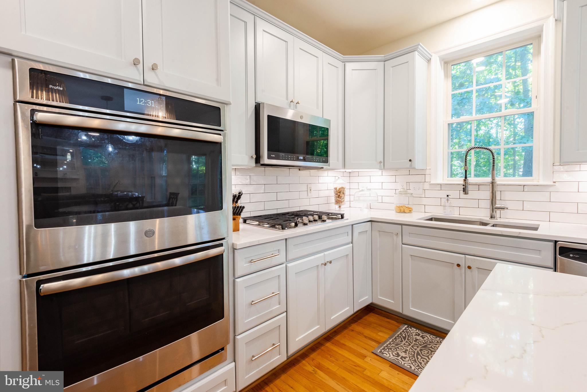 7 Durkee Farm Road Reisterstown, MD 21136 - Photo 10 of 67 Wonderful SS kitchen appliances
