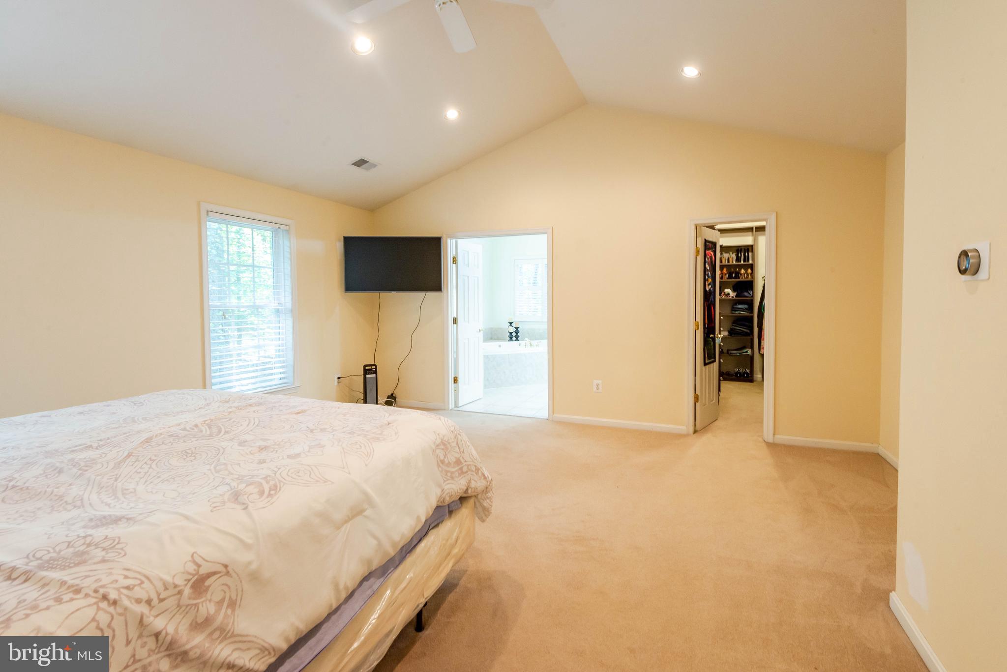 7 Durkee Farm Road Reisterstown, MD 21136 - Photo 38 of 67 Large Primary bedroom