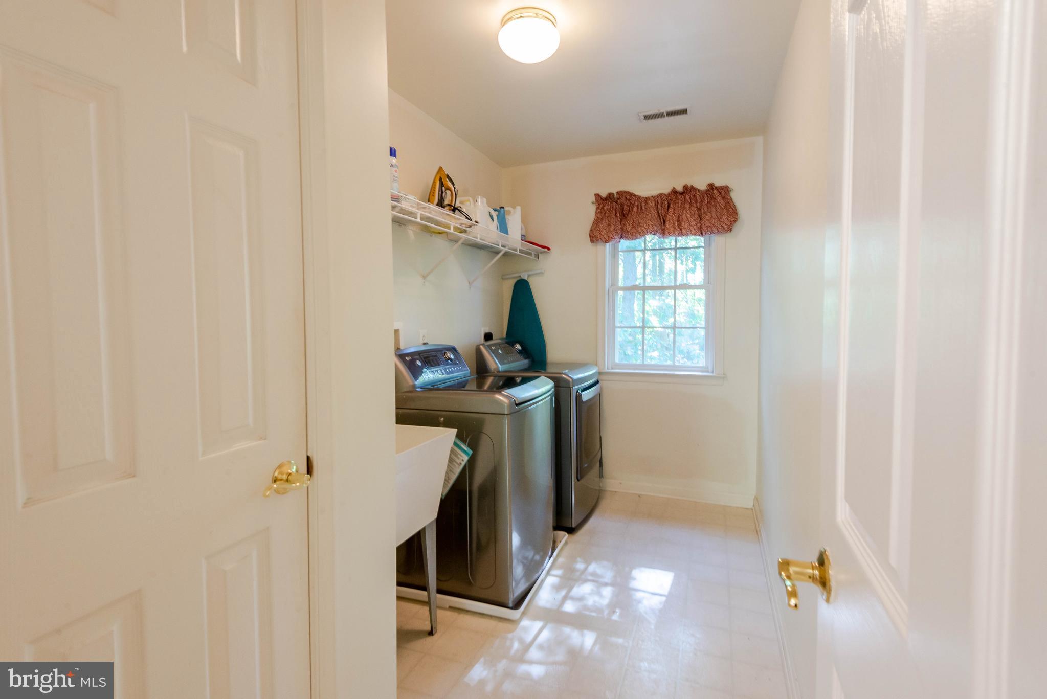 7 Durkee Farm Road Reisterstown, MD 21136 - Photo 50 of 67 Upper level Laundry room
