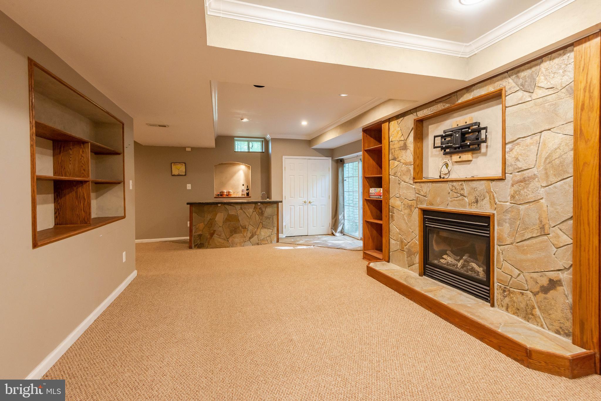 7 Durkee Farm Road Reisterstown, MD 21136 - Photo 53 of 67 LL gas fire place
