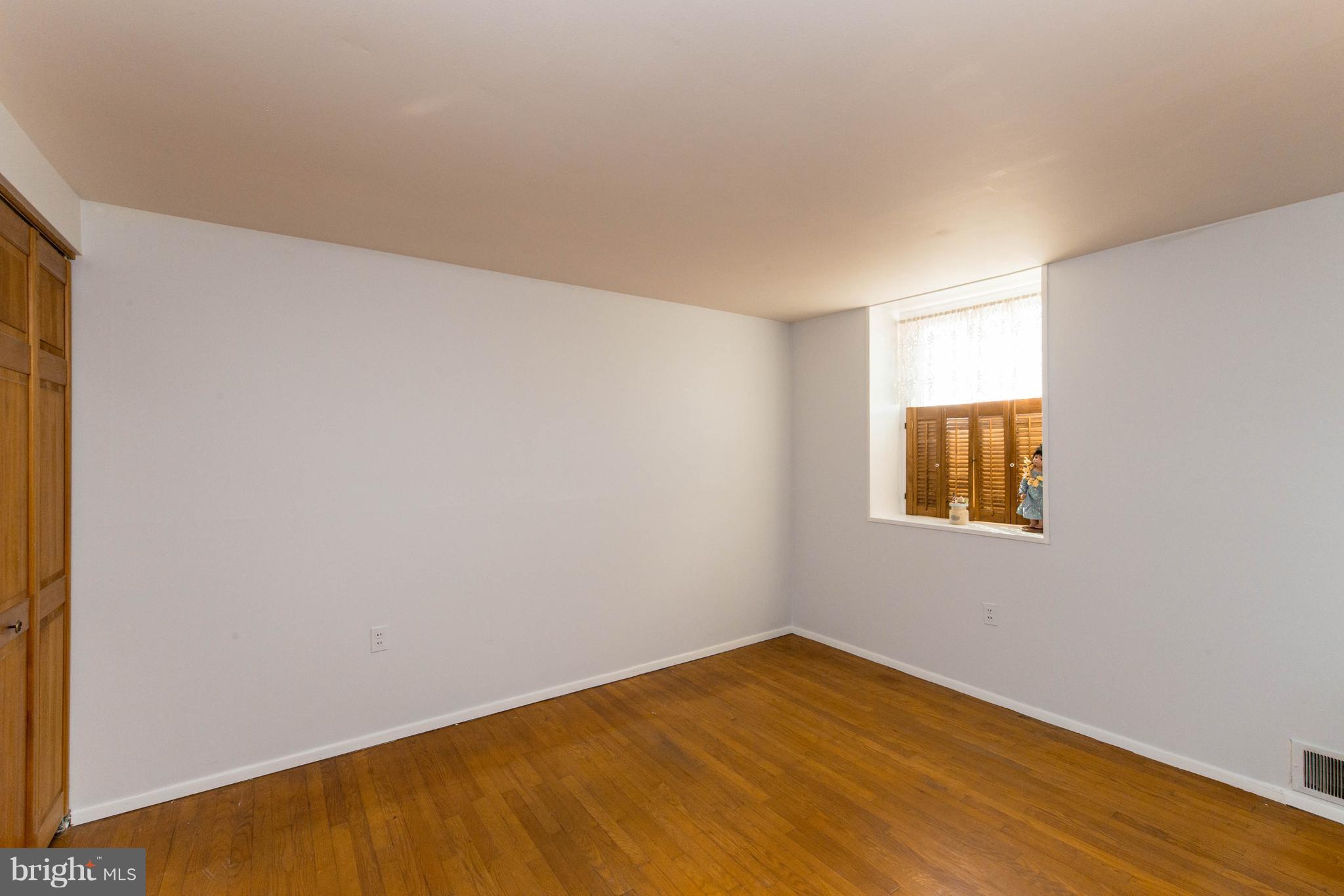 1619 Wycliffe Road Baltimore, MD 21234 - Photo 11 of 21 Bedroom (Master)