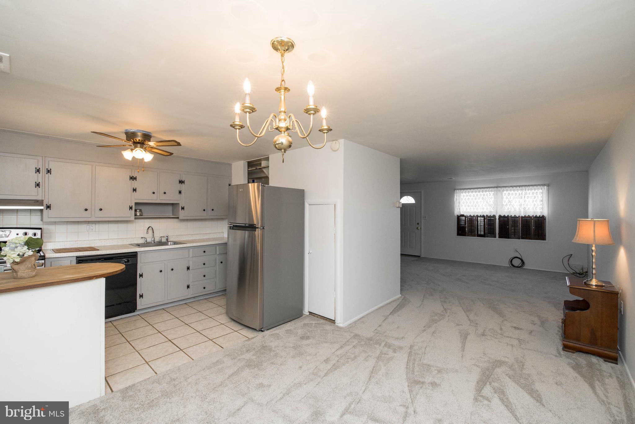 1619 Wycliffe Road Baltimore, MD 21234 - Photo 6 of 21 Kitchen