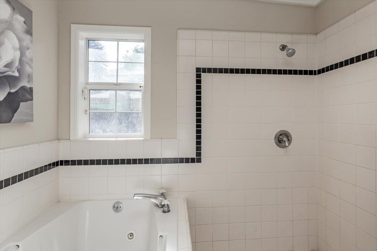1445 Day Valley Road Aptos, CA 95003 - Photo 12 of 41 Gallery Image 12