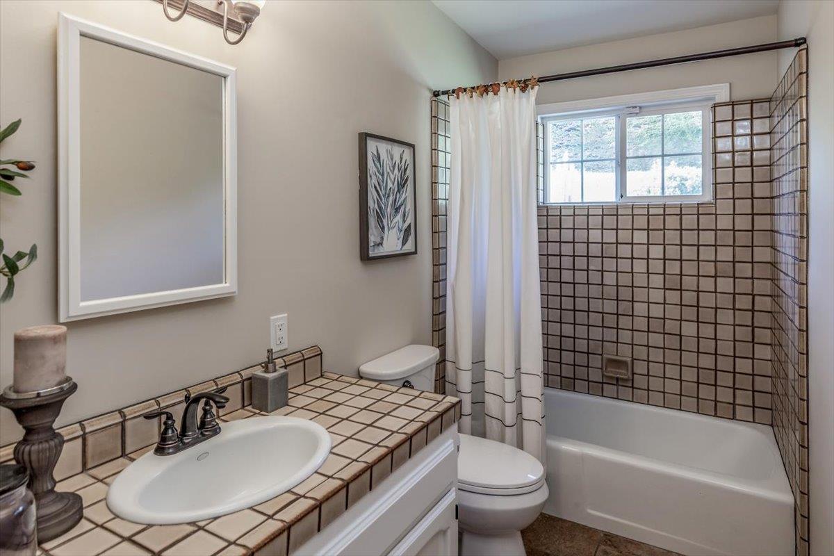 1445 Day Valley Road Aptos, CA 95003 - Photo 14 of 41 Gallery Image 14