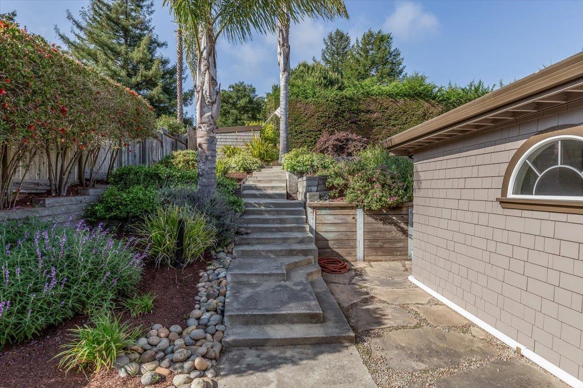 1445 Day Valley Road Aptos, CA 95003 - Photo 32 of 41 Gallery Image 32