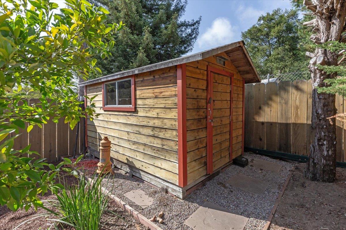 1445 Day Valley Road Aptos, CA 95003 - Photo 33 of 41 Gallery Image 33