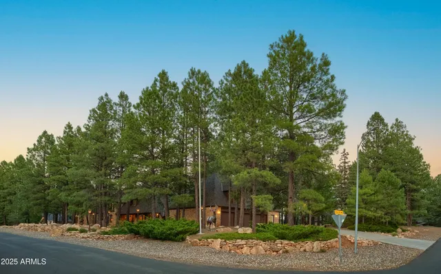 $2,995,000 | 4927 East Mt Pleasant Drive, Flagstaff, AZ 86004