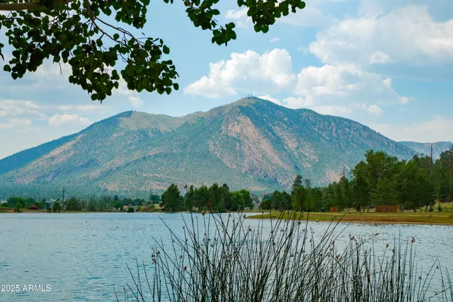 $2,995,000 | 4927 East Mt Pleasant Drive, Flagstaff, AZ 86004