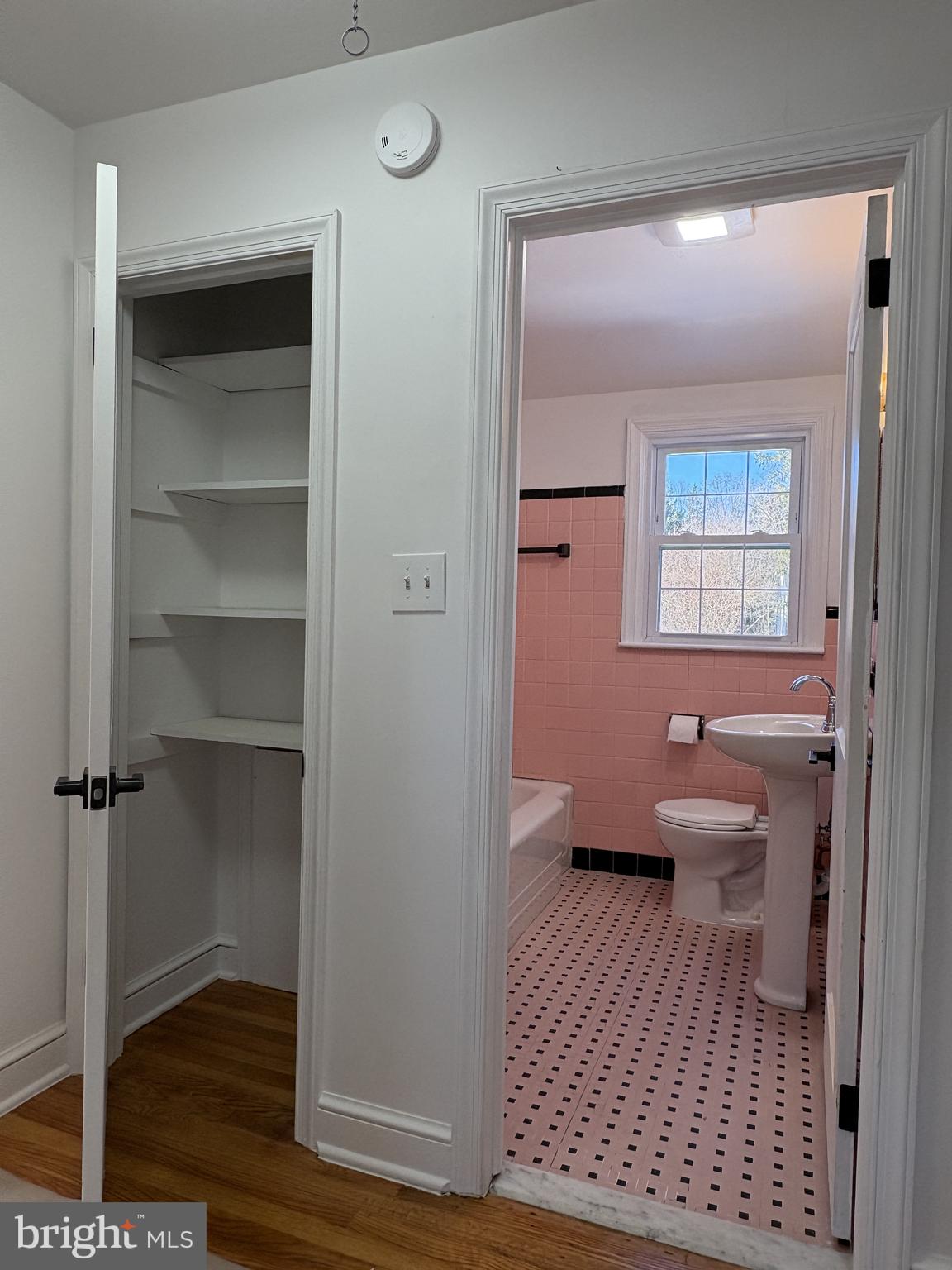 724 Brook Drive Newark, DE 19713 - Photo 29 of 37 a bathroom with a sink and a mirror