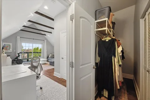 $650,000 | 3140 North Richmond Street, Unit 1, Chicago, IL 60618