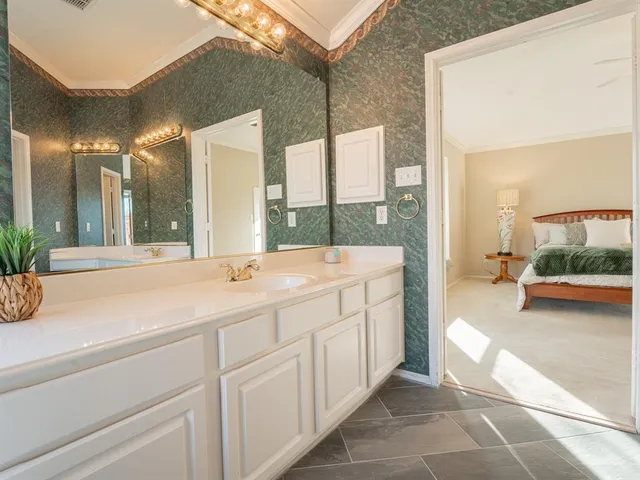 $389,000 | 1624 Knoll Ridge Circle, Corinth, TX 76210