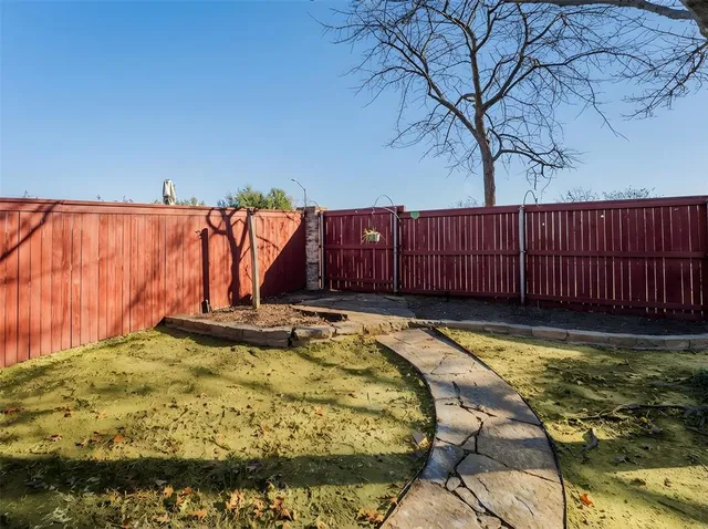 $389,000 | 1624 Knoll Ridge Circle, Corinth, TX 76210