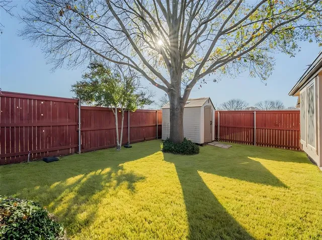 $389,000 | 1624 Knoll Ridge Circle, Corinth, TX 76210