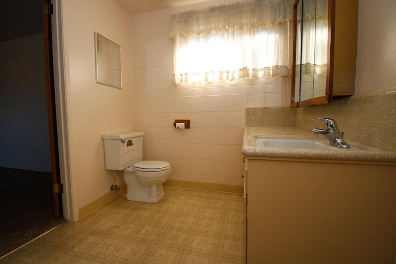 1276 North Pecan Avenue Reedley, CA 93654 - Photo 9 of 52 Gallery Image 9