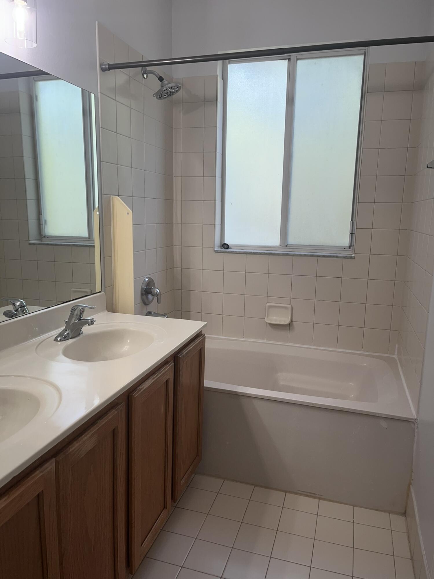 3231 Laurel Ridge Circle Riviera Beach, FL 33404 - Photo 13 of 22 IMG_0600