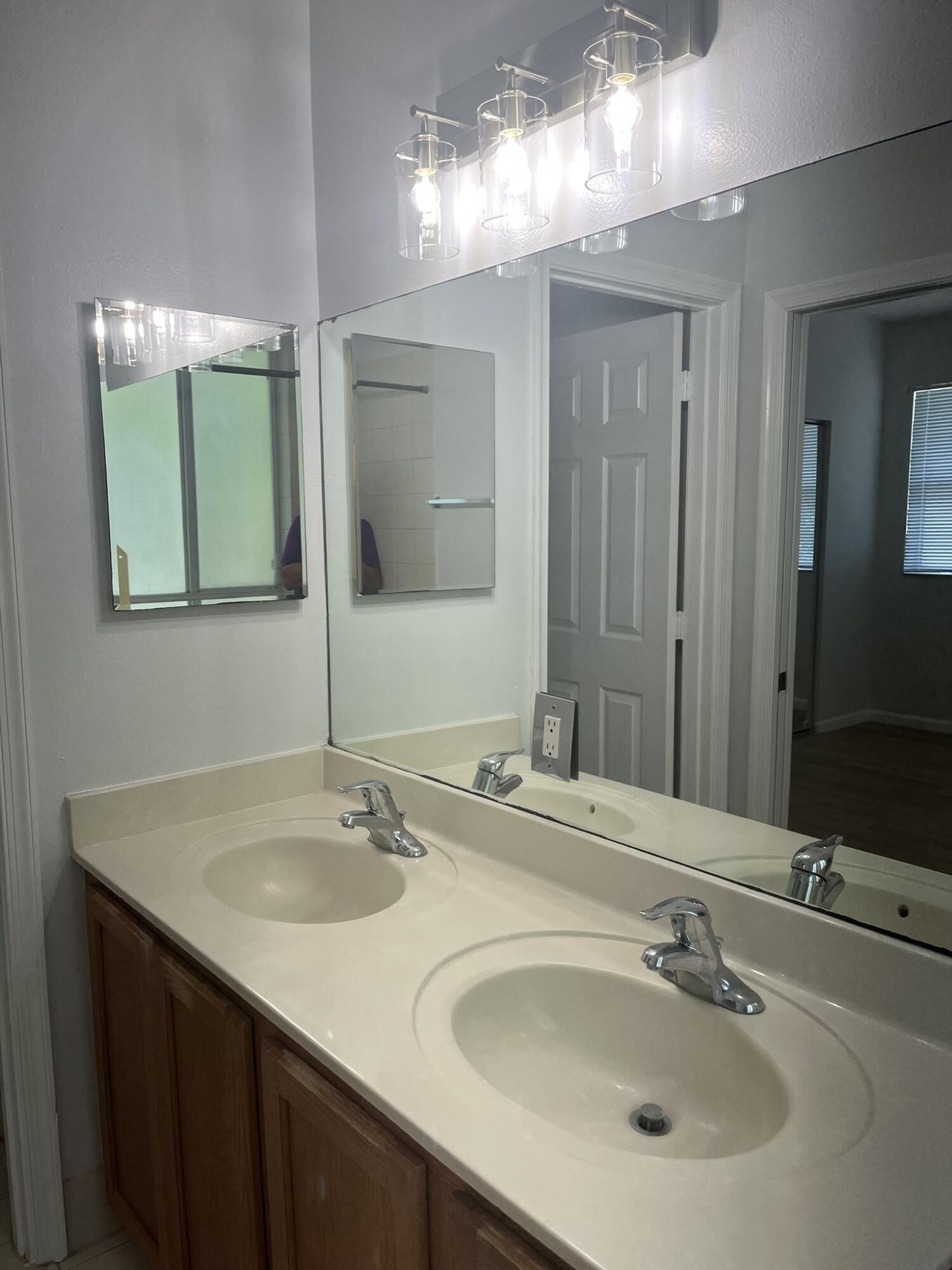 3231 Laurel Ridge Circle Riviera Beach, FL 33404 - Photo 14 of 22 IMG_0601