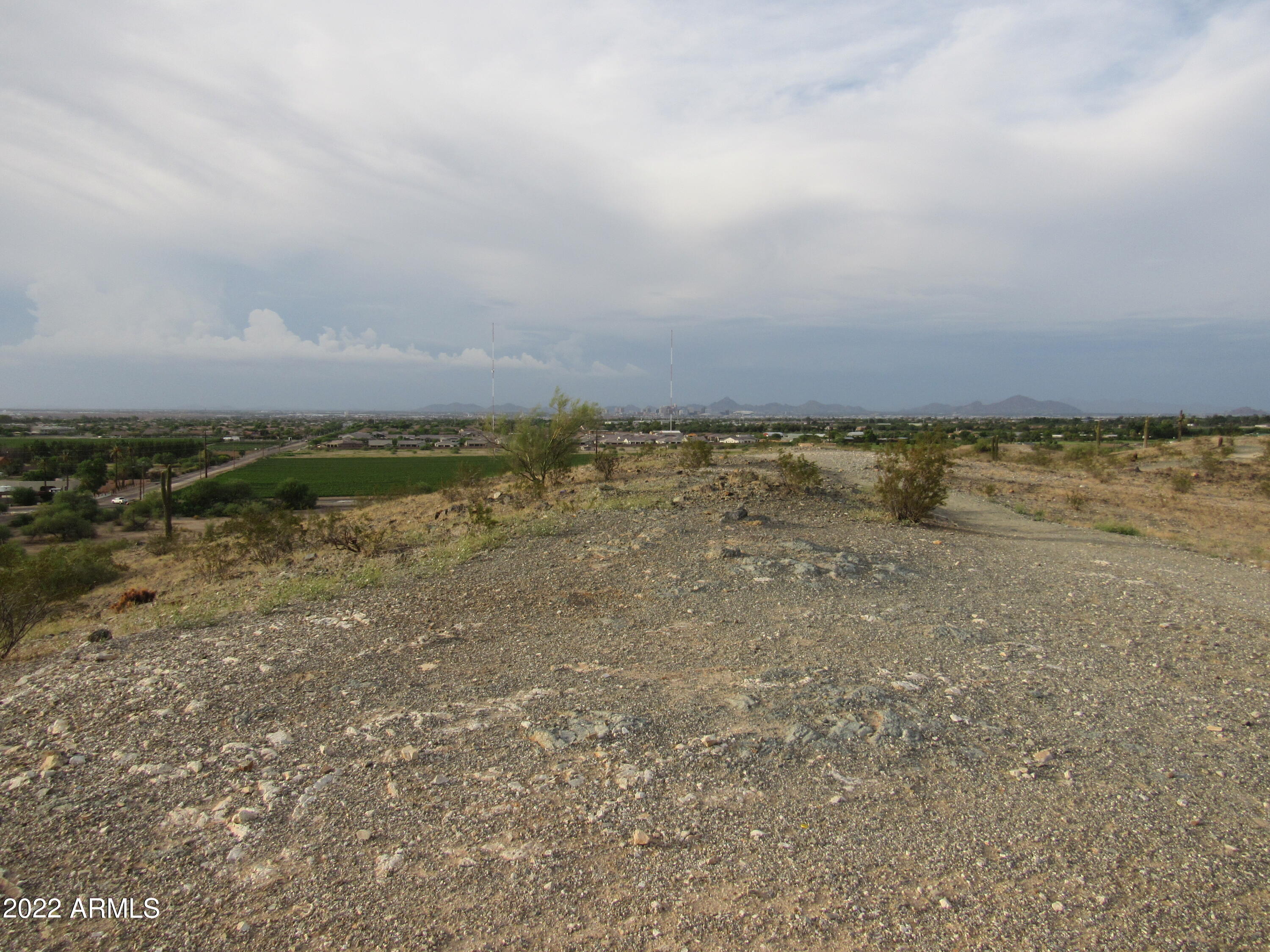 2213 West Dobbins Road, Unit A Phoenix, AZ 85041 - Photo 12 of 27 IMG_4712