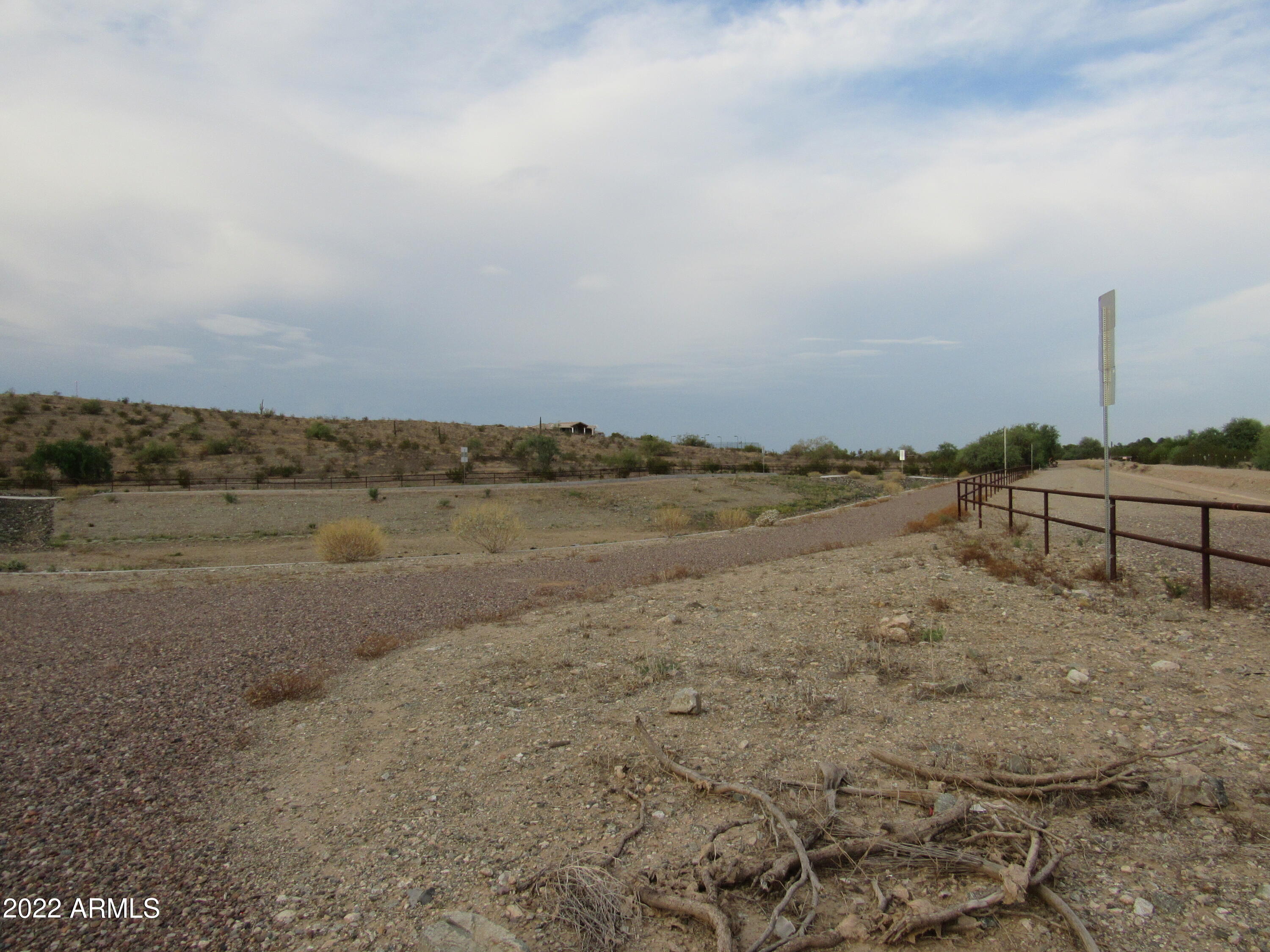 2213 West Dobbins Road, Unit A Phoenix, AZ 85041 - Photo 20 of 27 IMG_4717