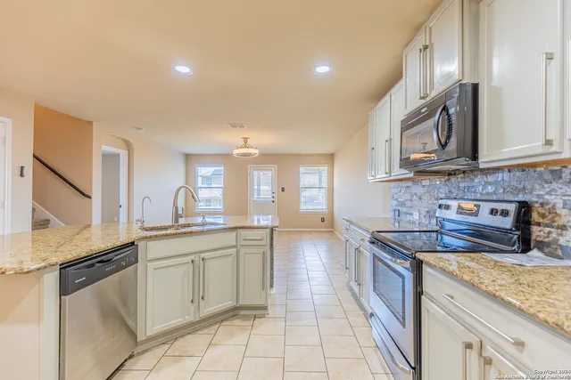 $1,900 | 1744 Emerald Edge, San Antonio, TX 78245