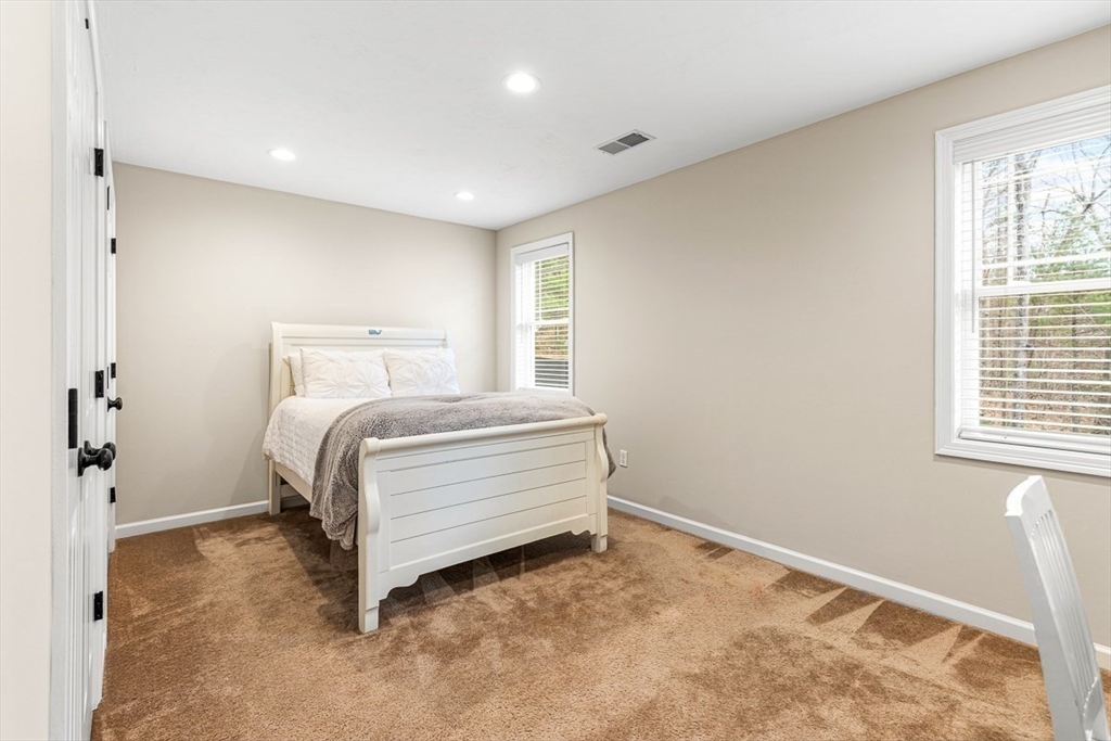 53 Ridge Road Wrentham, MA 02093 - Photo 22 of 36