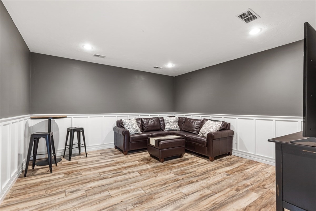 53 Ridge Road Wrentham, MA 02093 - Photo 27 of 36