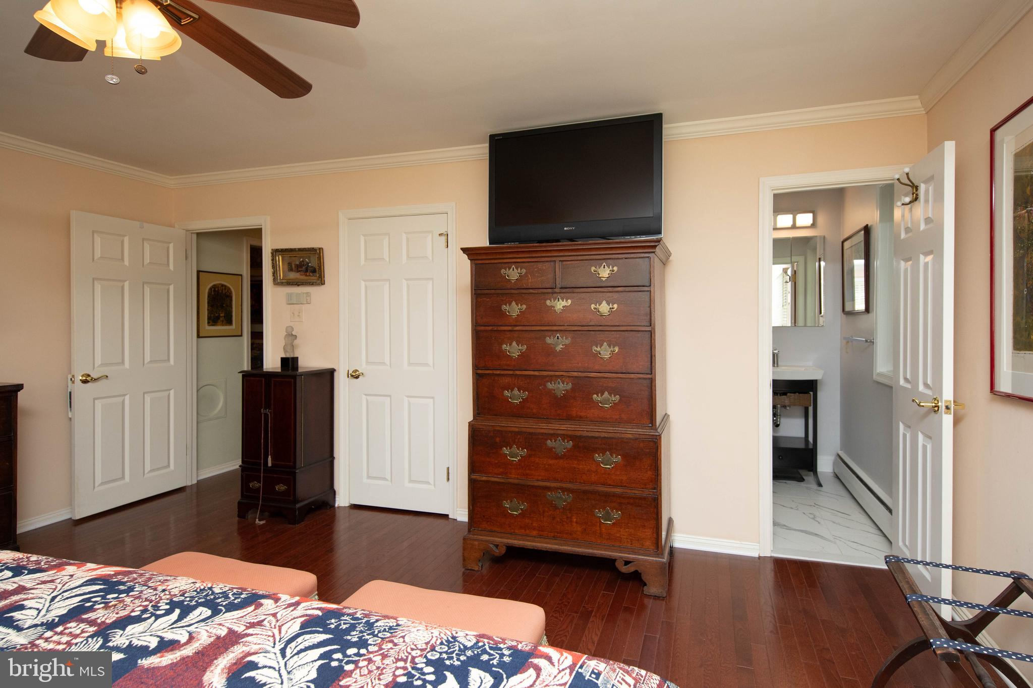 1815 Cathedral Road Huntingdon Valley, PA 19006 - Photo 22 of 36 Primary Bedroom