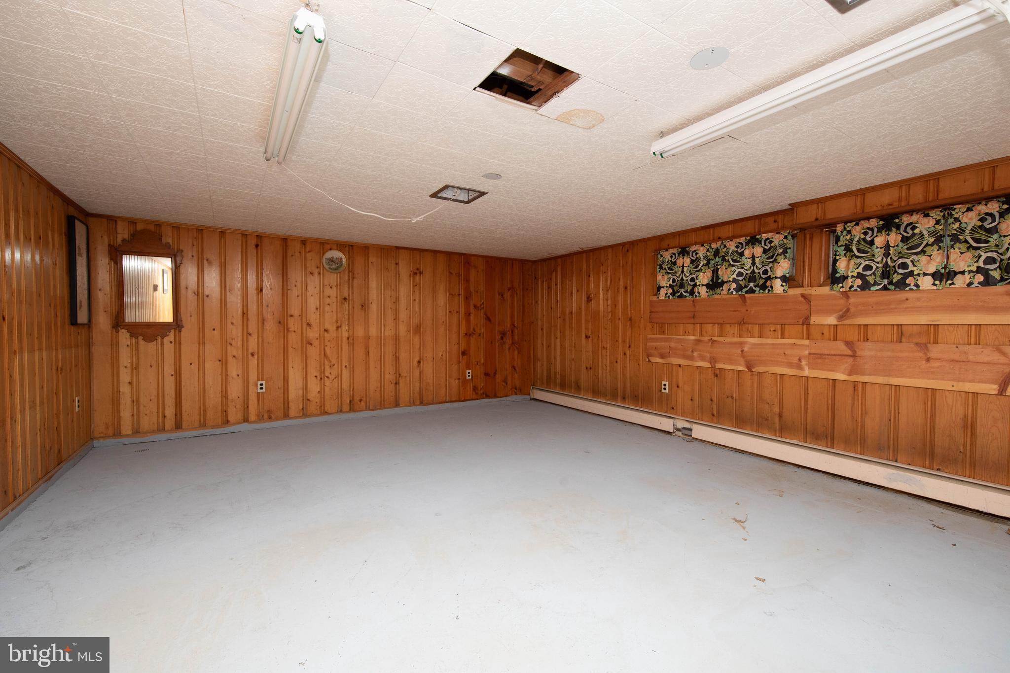 1815 Cathedral Road Huntingdon Valley, PA 19006 - Photo 30 of 36 Basement