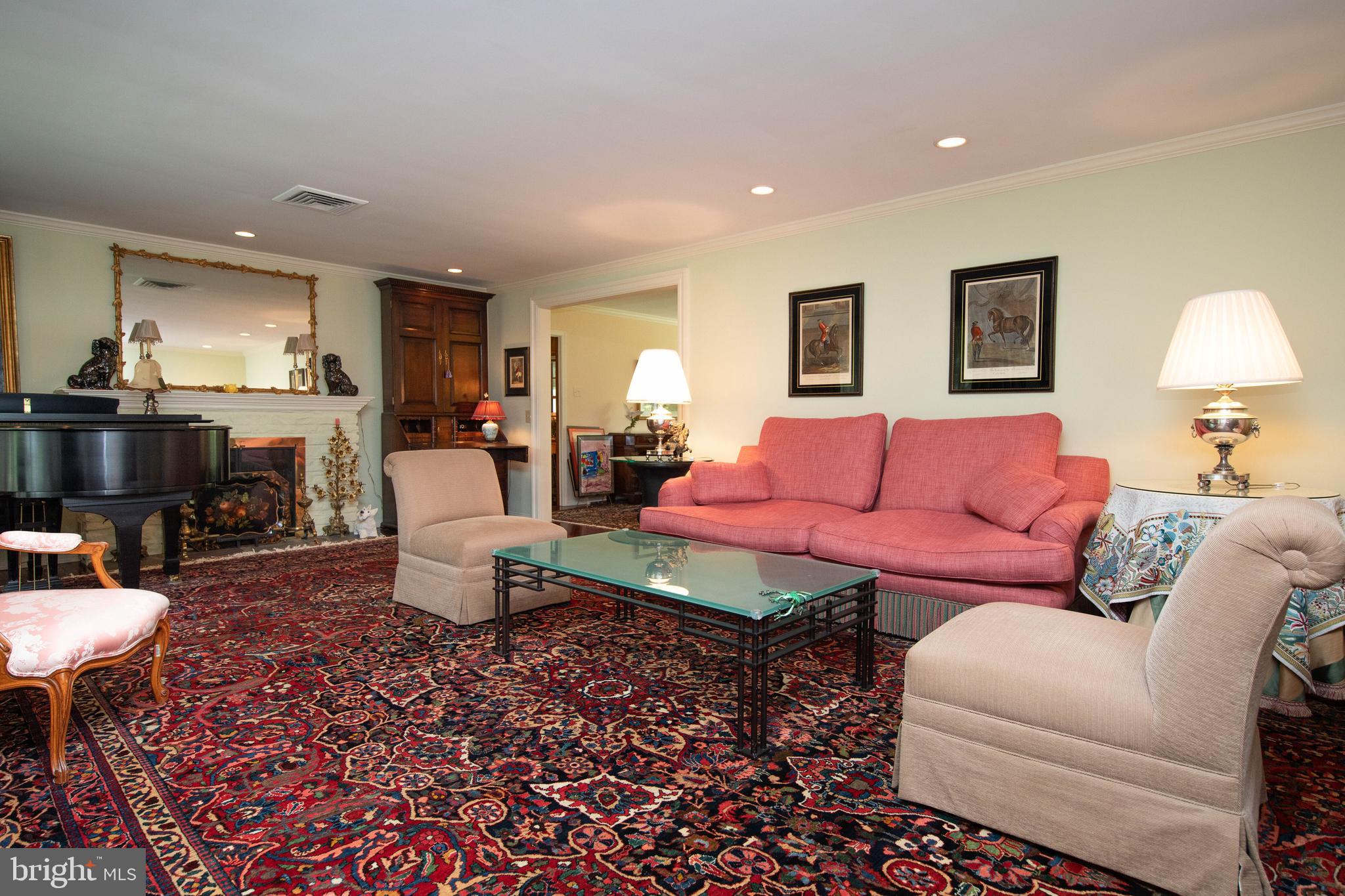 1815 Cathedral Road Huntingdon Valley, PA 19006 - Photo 8 of 36 Living Room