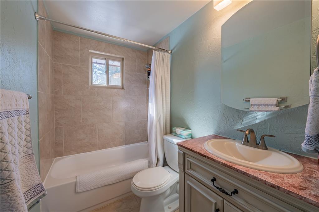 11714 McKee Road Irwin, PA 15642 - Photo 8 of 14 Gallery Image 8