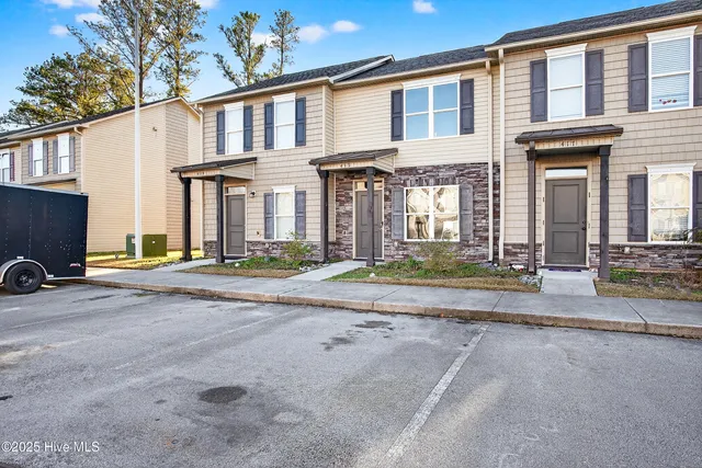 $185,000 | 415 Sullivan Loop Road, Midway Park, NC 28544