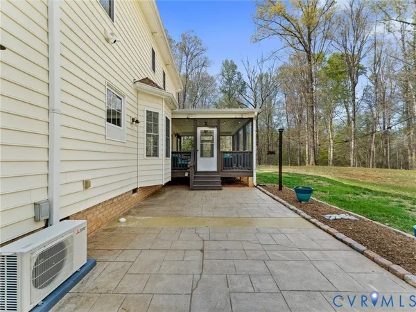 $699,950 | 110 Oak Knoll Place, Bumpass, VA 23024